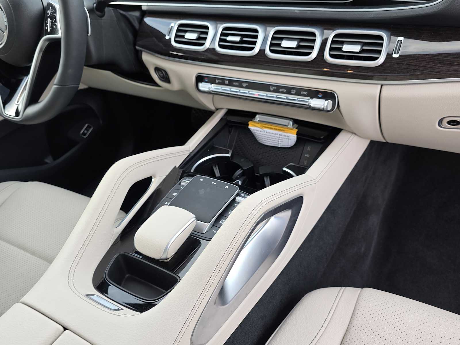 Thumbnail: 2025 Mercedes-Benz GLE - 7