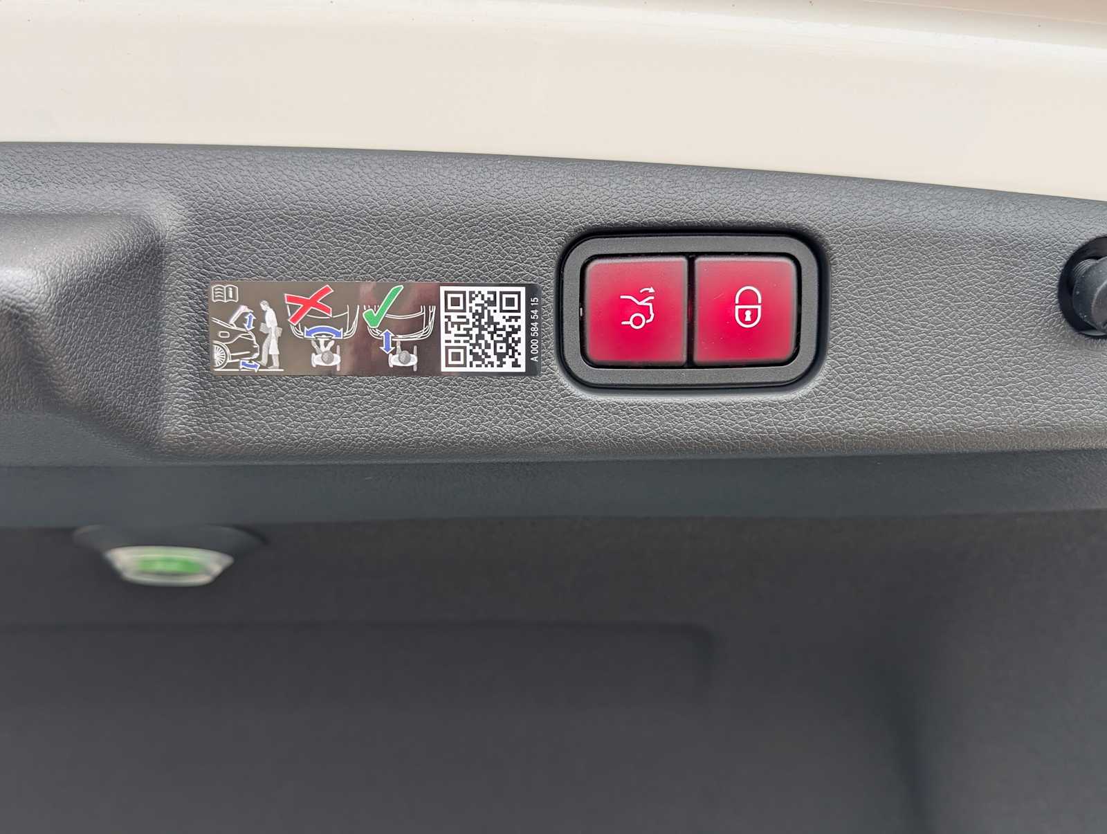 Thumbnail: 2026 Mercedes-Benz E-Class - 24