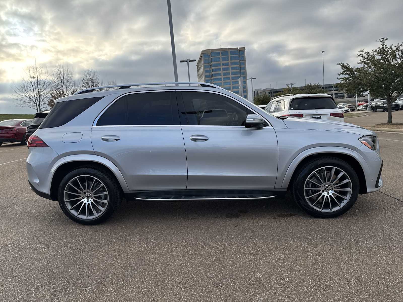 Thumbnail: 2026 Mercedes-Benz GLE - 7