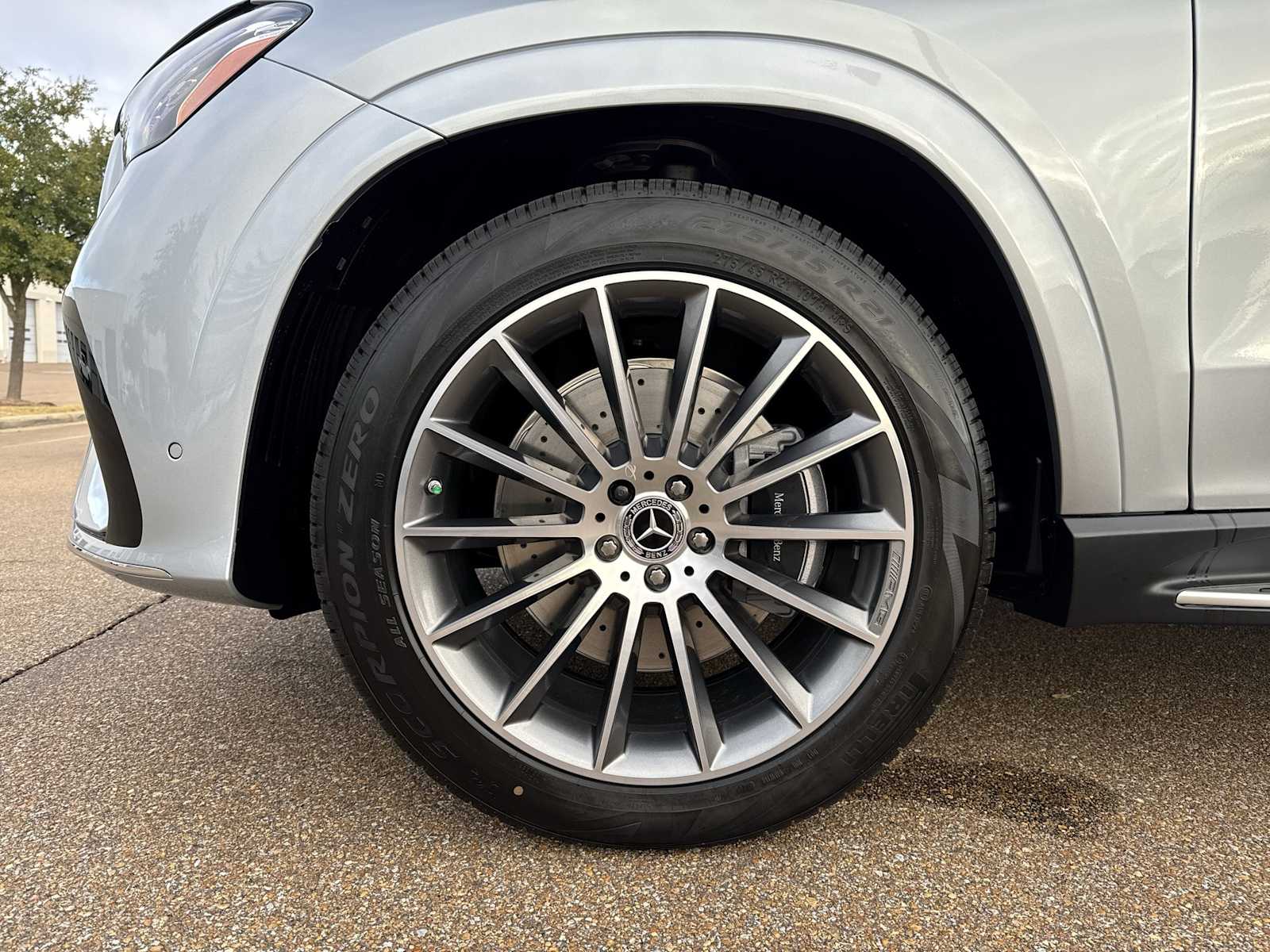 Thumbnail: 2026 Mercedes-Benz GLE - 12