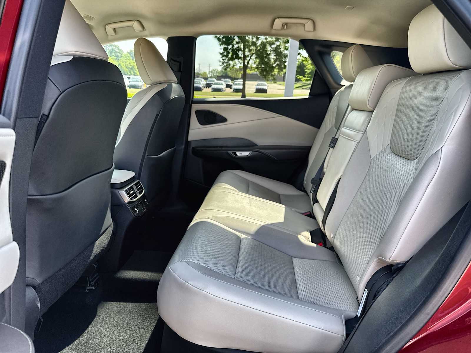 Thumbnail: 2024 Lexus RX - 4