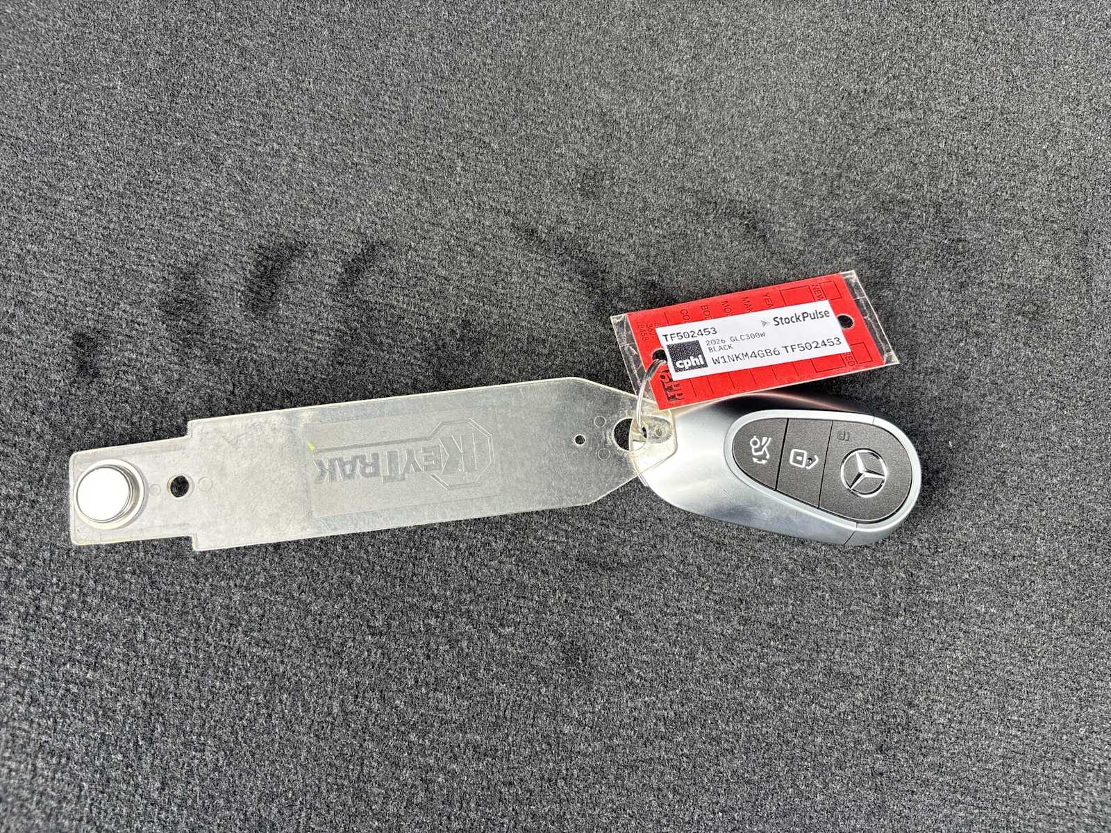 Thumbnail: 2026 Mercedes-Benz GLC - 26