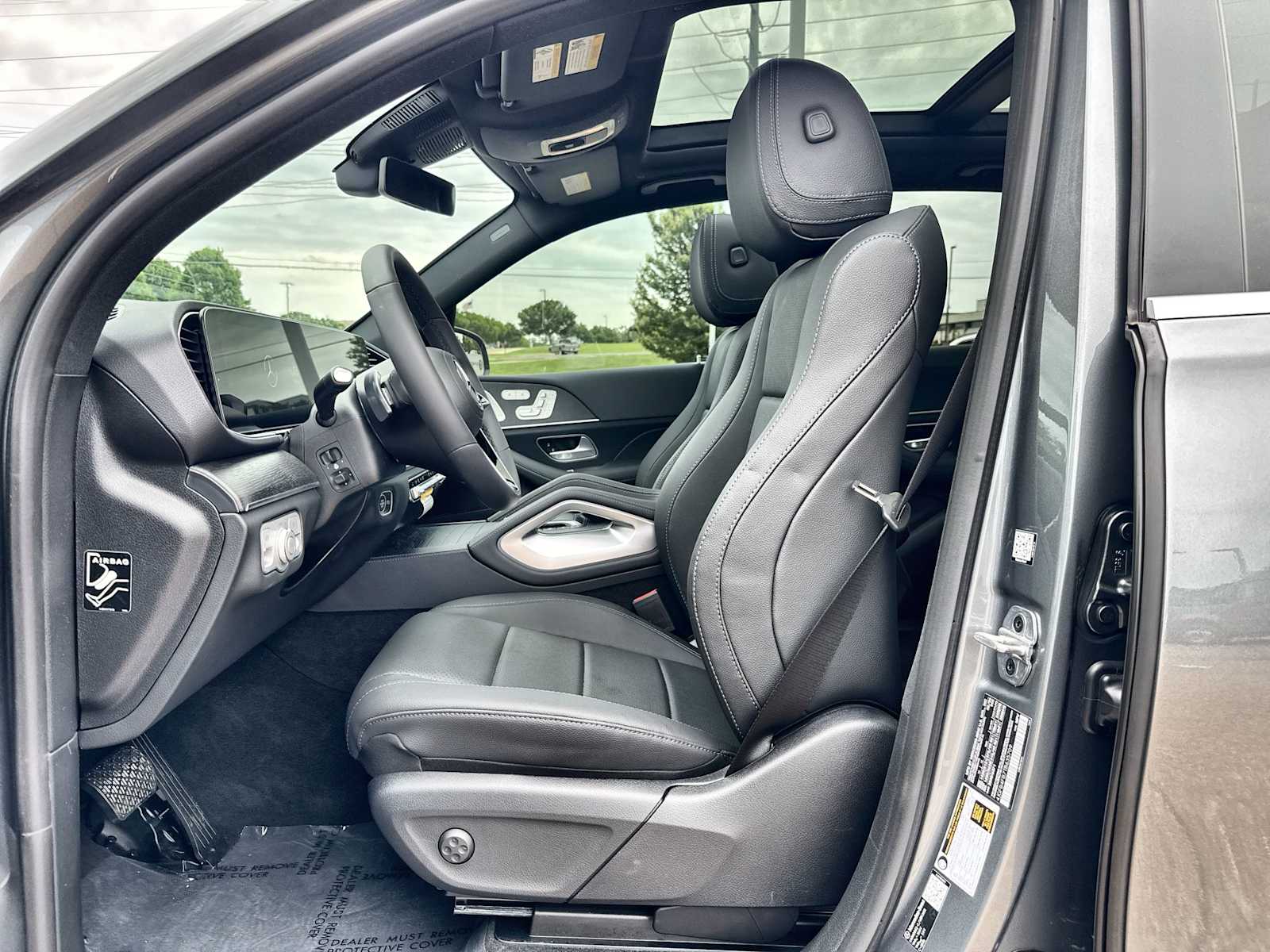 Thumbnail: 2026 Mercedes-Benz GLE - 3