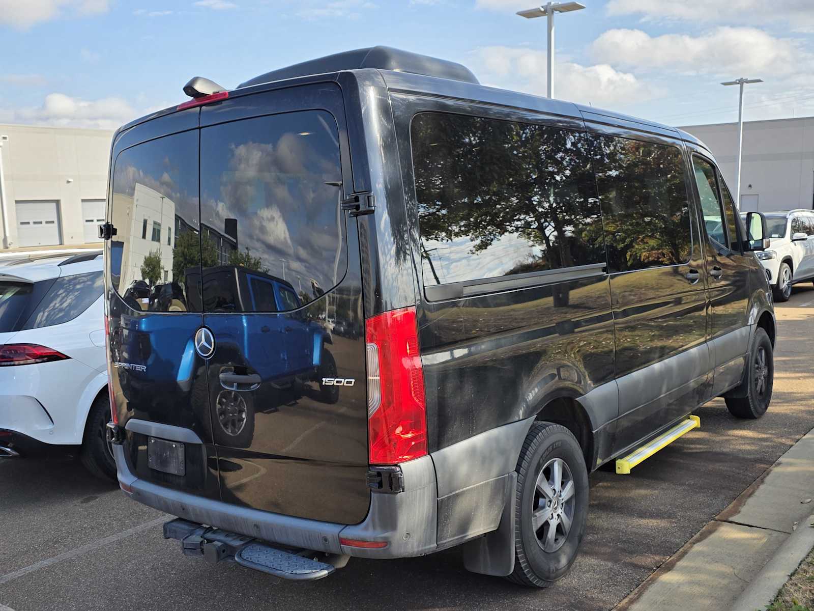 Thumbnail: 2020 Mercedes-Benz Sprinter - 8