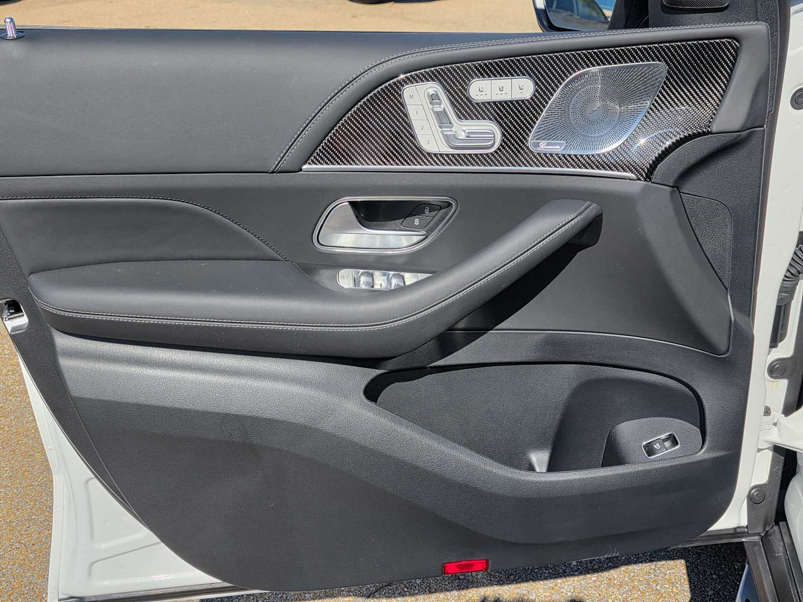 Thumbnail: 2026 Mercedes-Benz GLS - 15