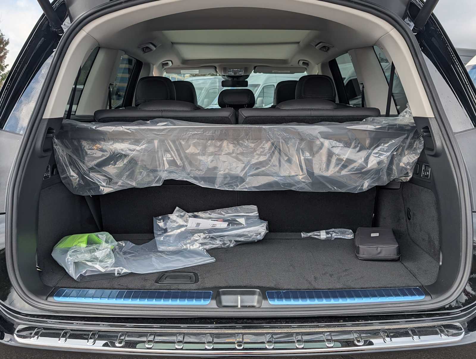 Thumbnail: 2026 Mercedes-Benz GLS - 26