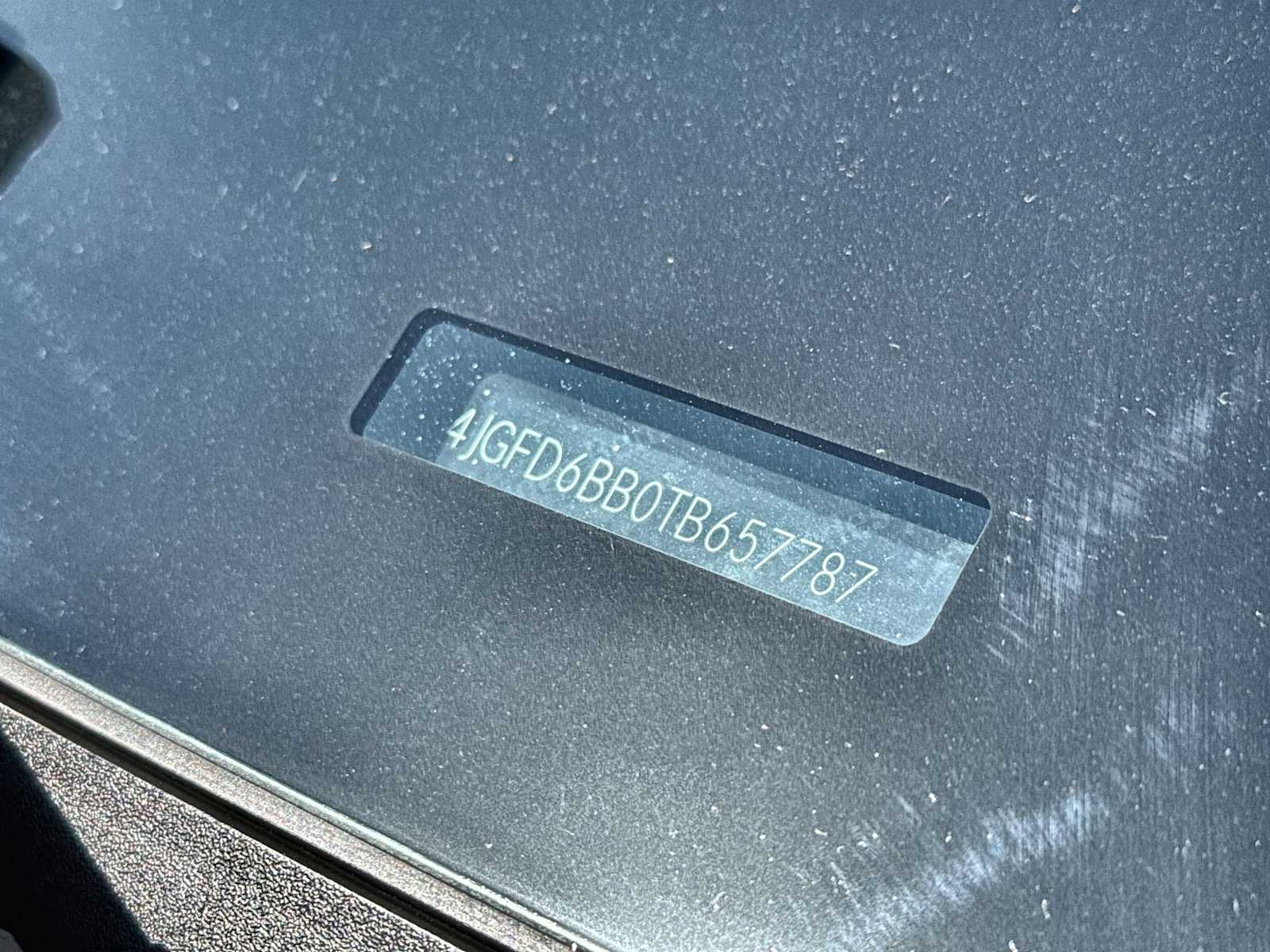 Thumbnail: 2026 Mercedes-Benz GLE - 25