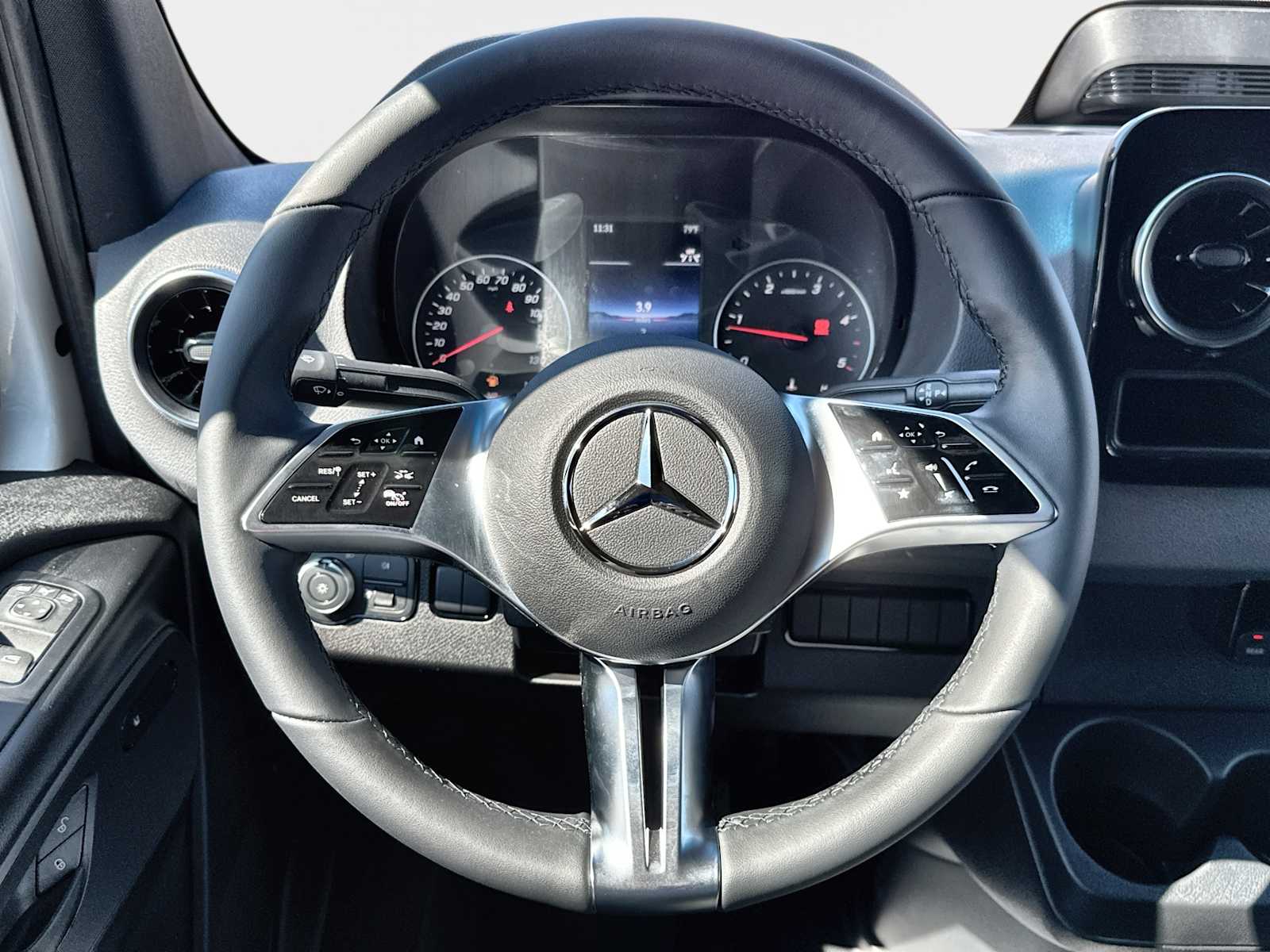Thumbnail: 2026 Mercedes-Benz Sprinter - 19