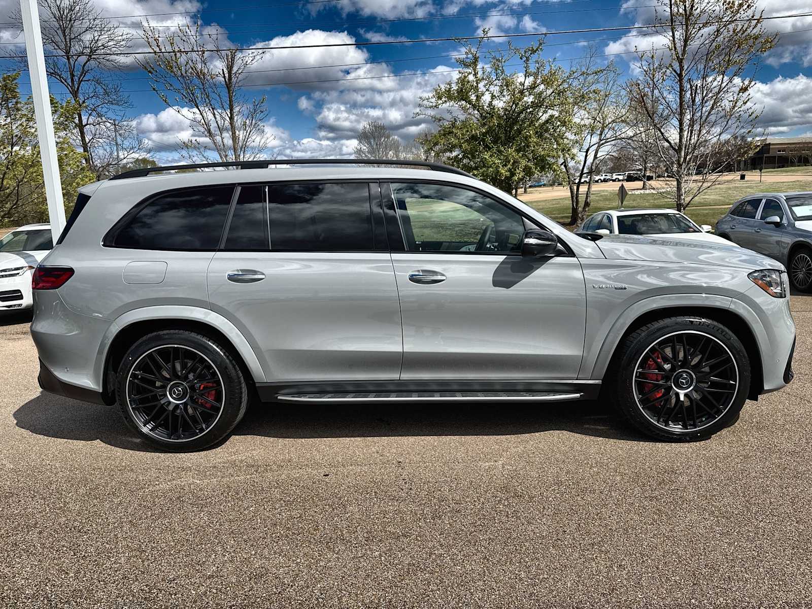 Thumbnail: 2026 Mercedes-Benz GL-Class - 10