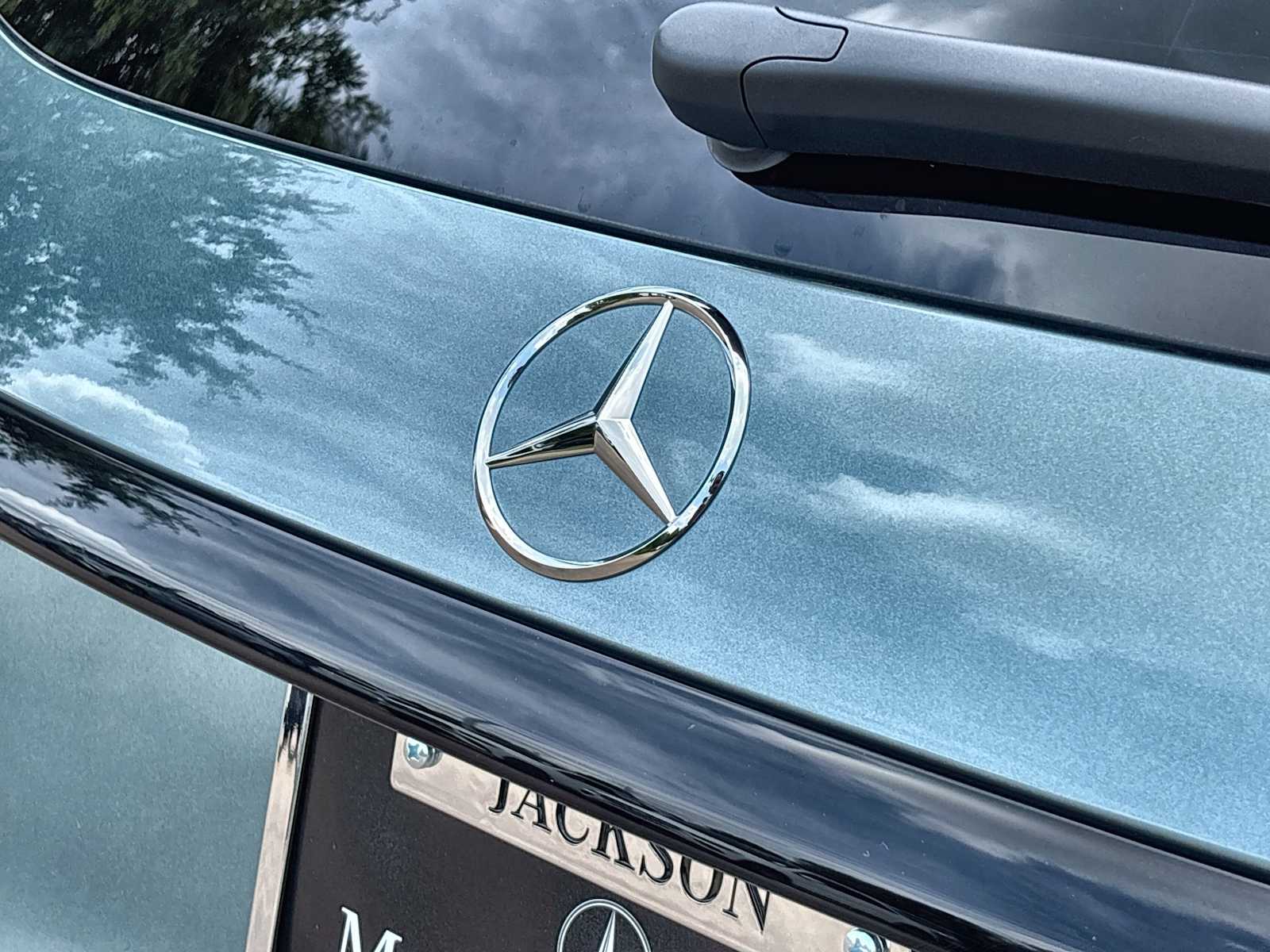 Thumbnail: 2026 Mercedes-Benz GLC - 16