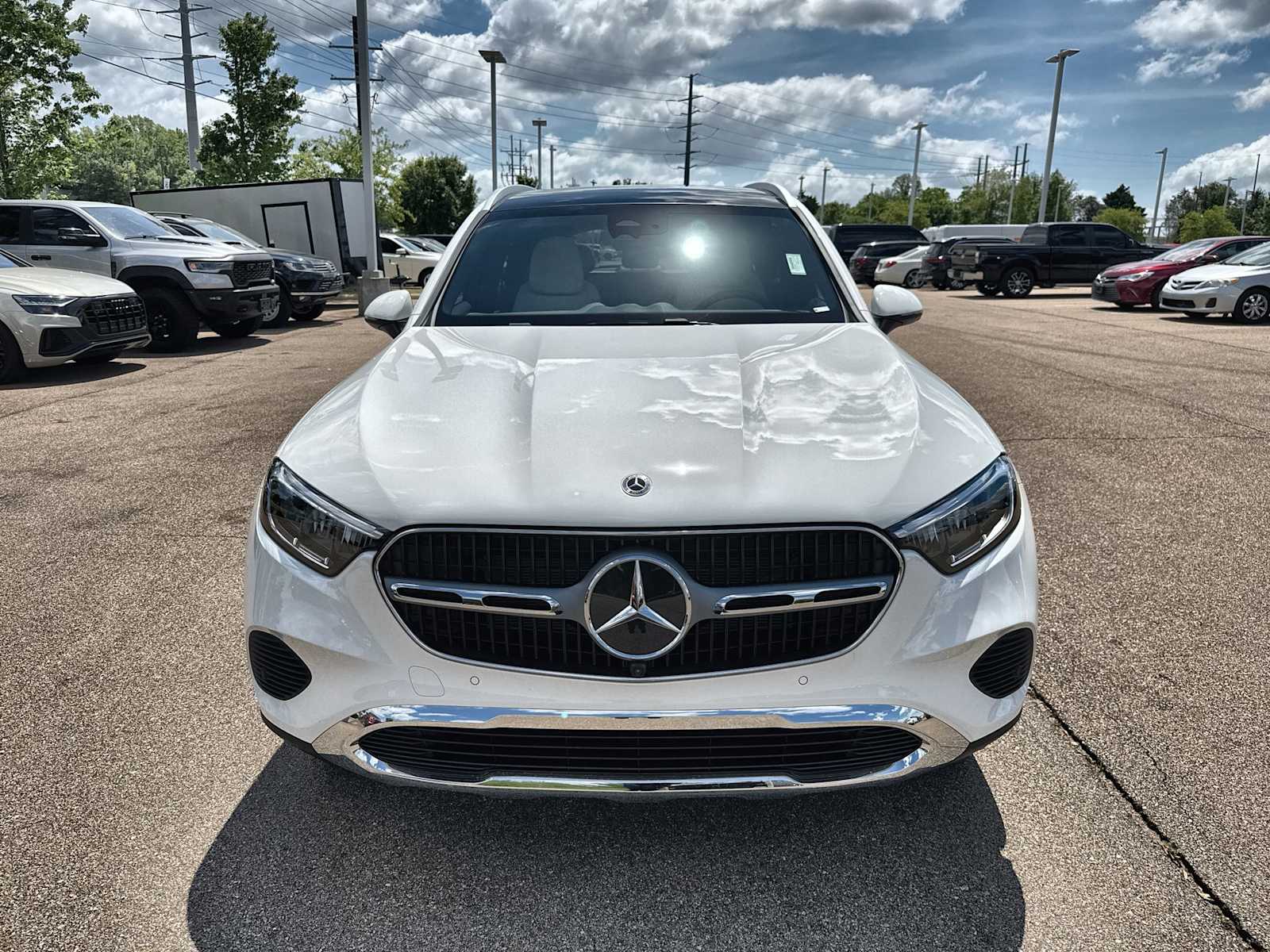 Thumbnail: 2026 Mercedes-Benz GLC - 12