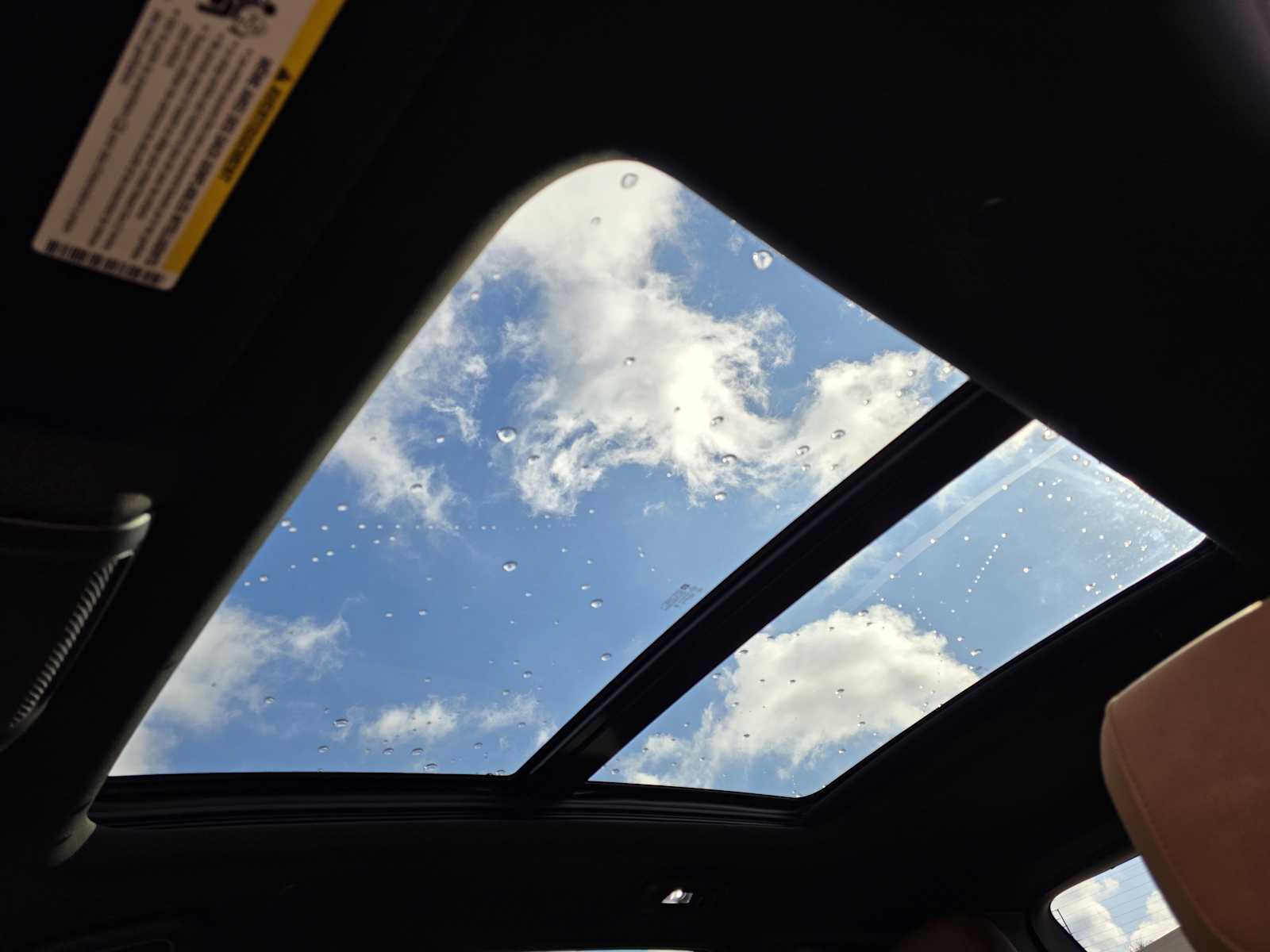 Thumbnail: 2023 Cadillac XT5 - 10