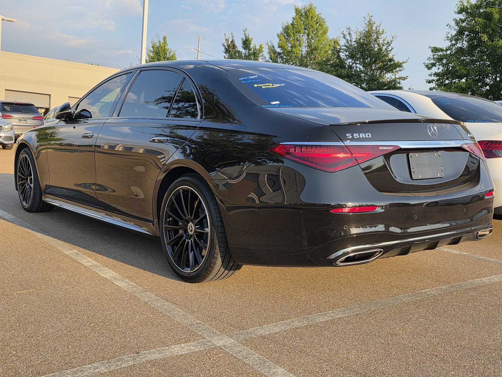 2025 Mercedes Benz S 580 4MATIC photo 2