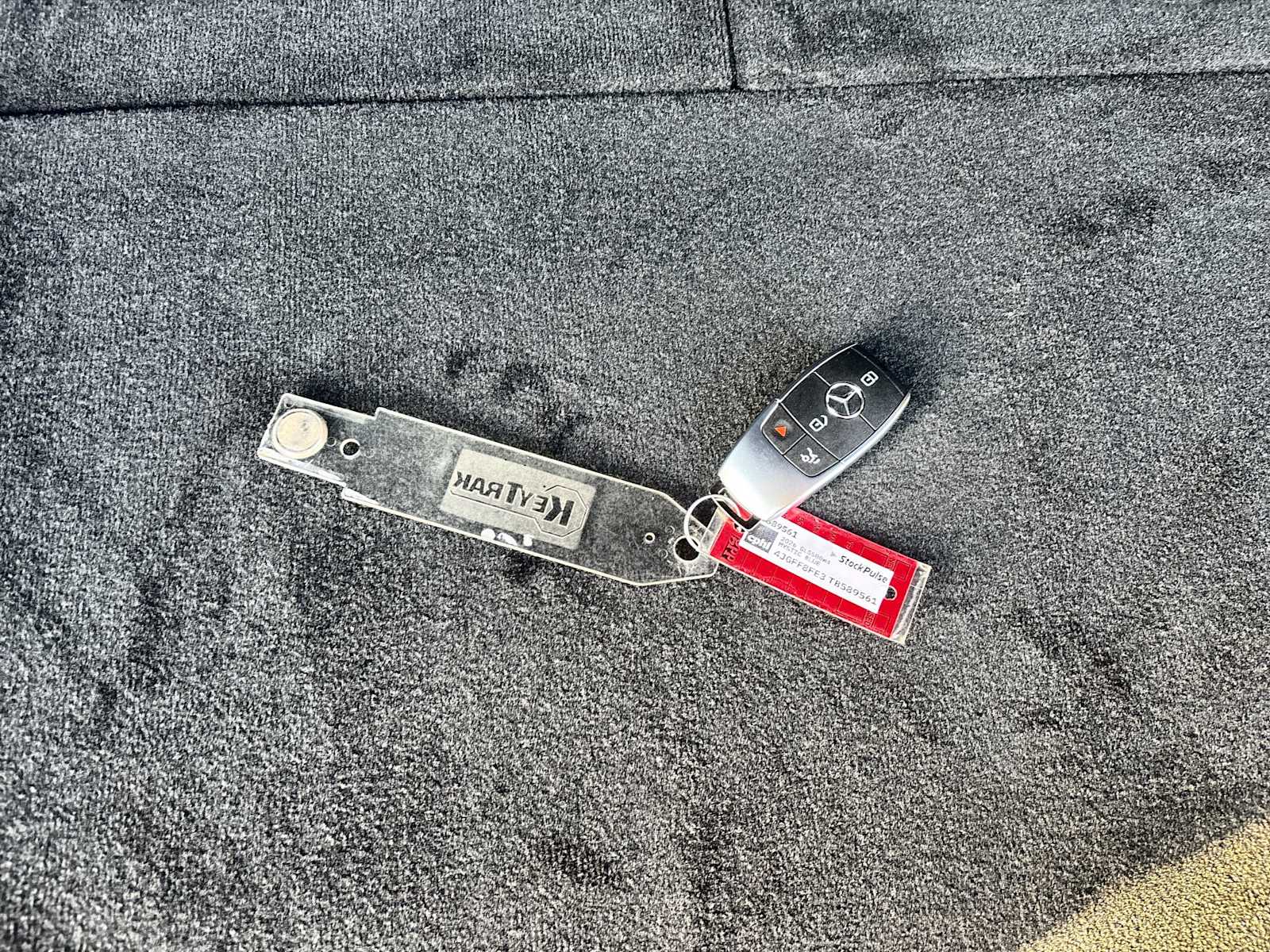 Thumbnail: 2026 Mercedes-Benz GLS - 26