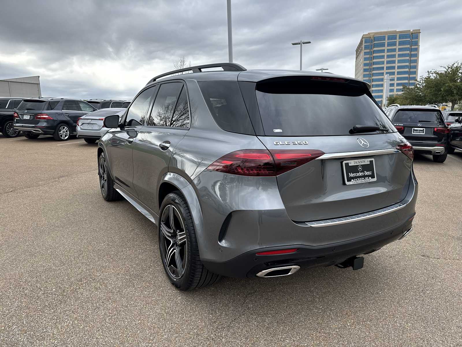 Thumbnail: 2026 Mercedes-Benz GLE - 3