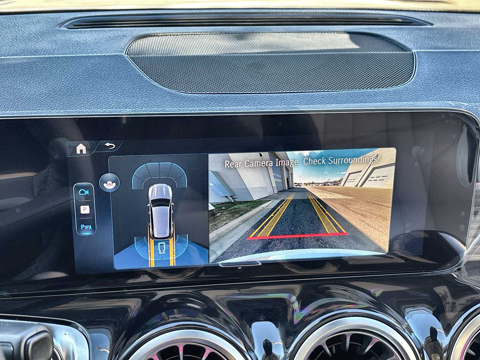 Thumbnail: 2026 Mercedes-Benz GLB - 27