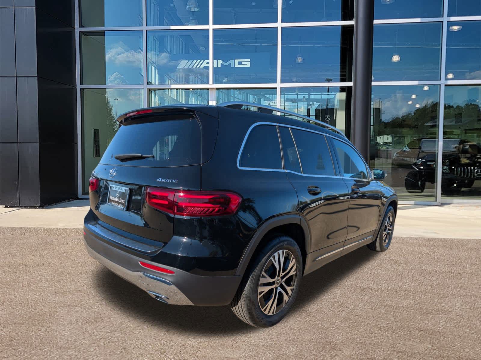 Thumbnail: 2026 Mercedes-Benz GLB - 4