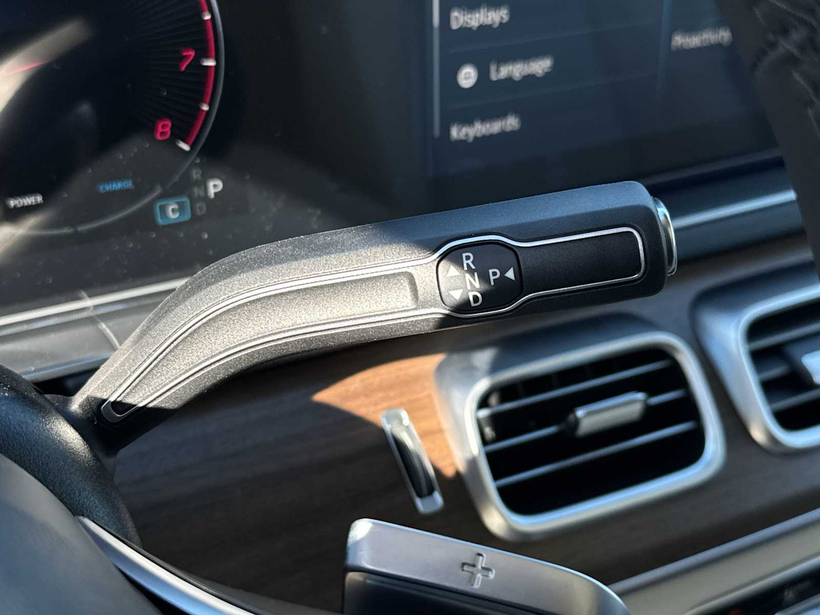 Thumbnail: 2026 Mercedes-Benz GLE - 24