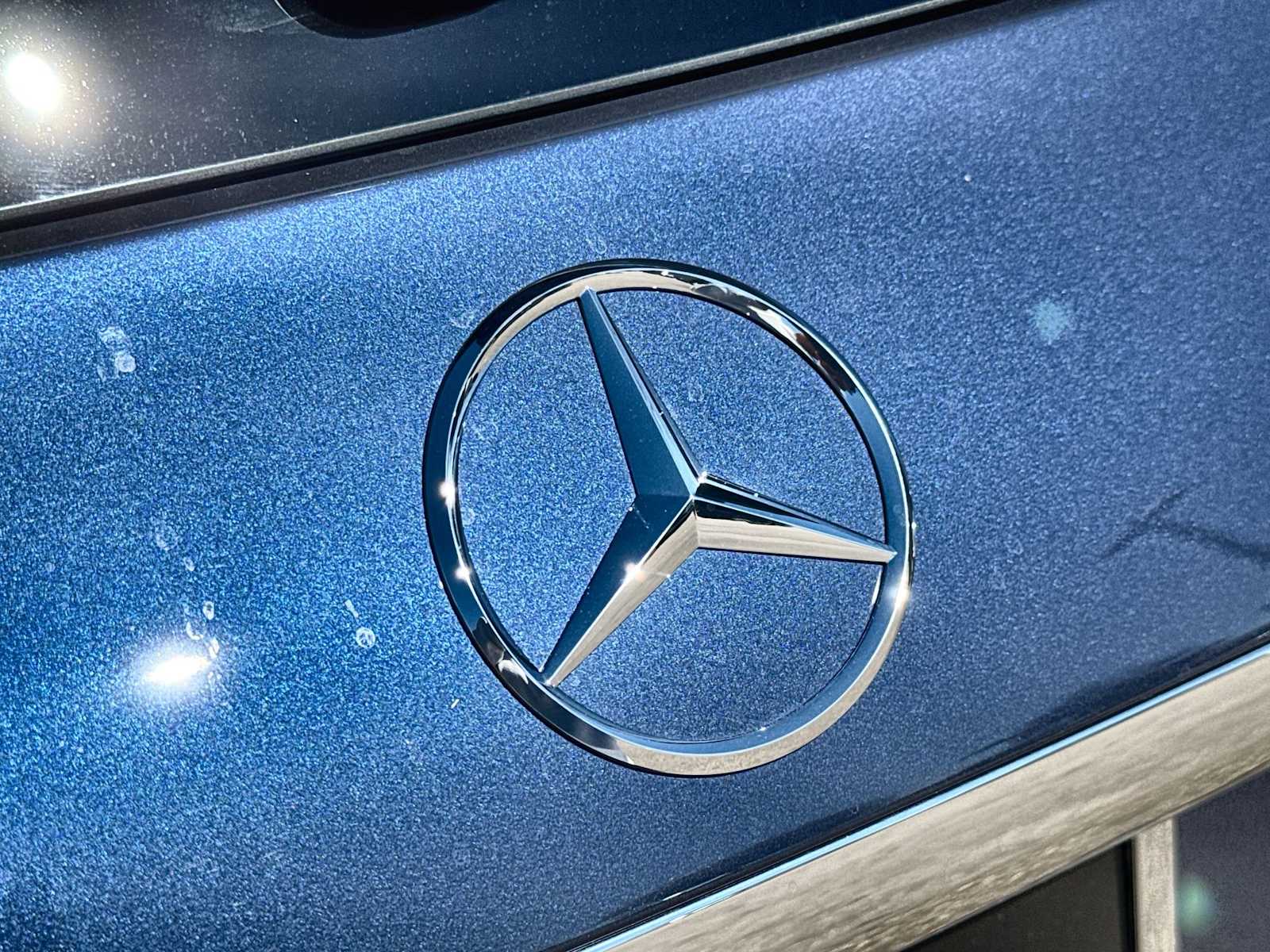 Thumbnail: 2026 Mercedes-Benz GLE - 16