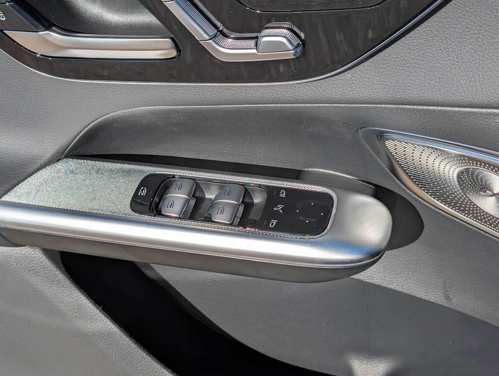 Thumbnail: 2026 Mercedes-Benz GLC - 19