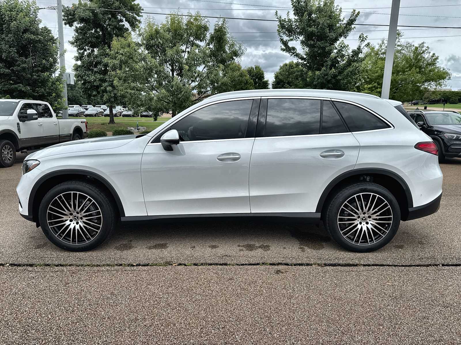 Thumbnail: 2026 Mercedes-Benz GLC - 5