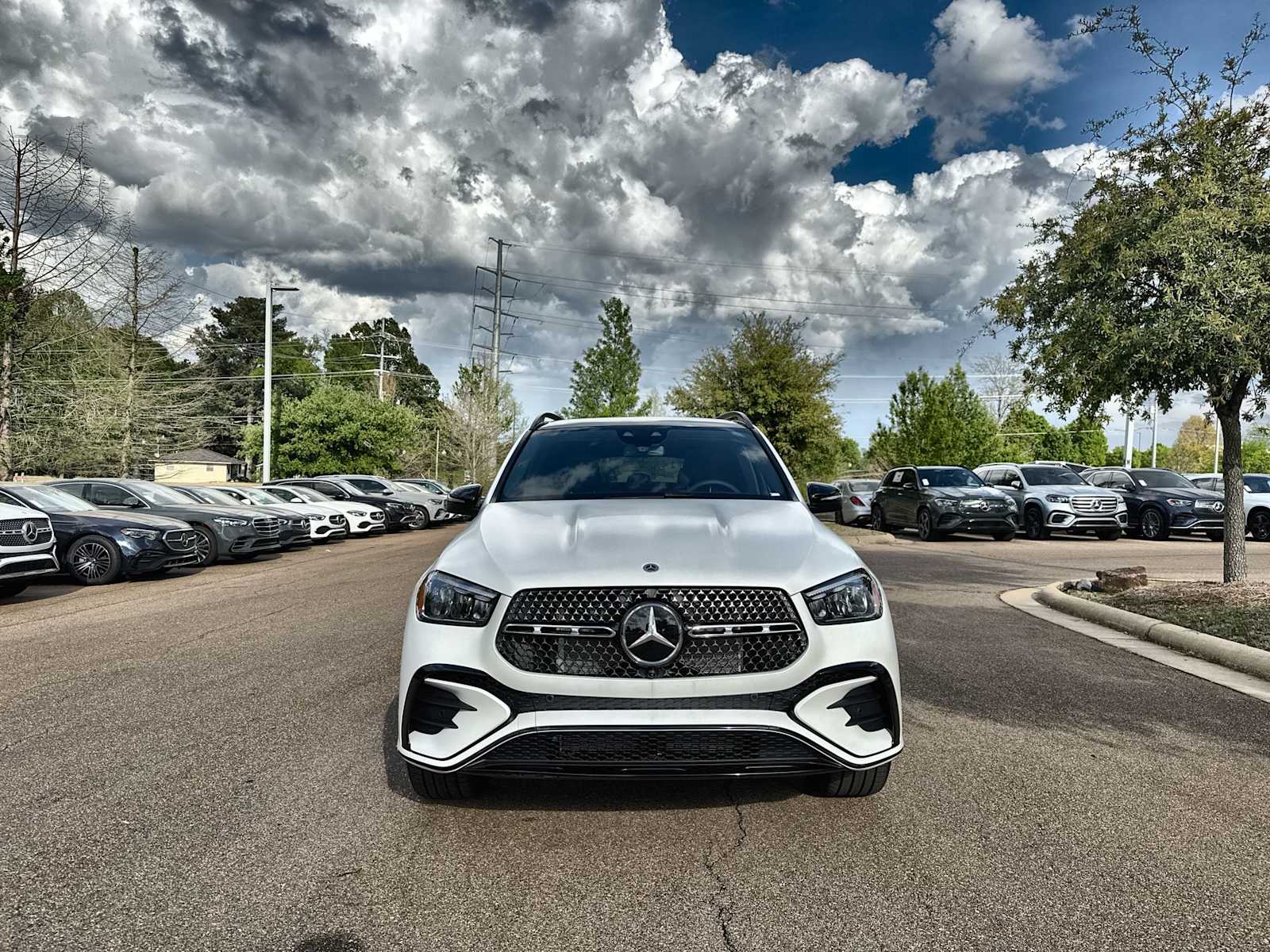 Thumbnail: 2026 Mercedes-Benz GLE - 12