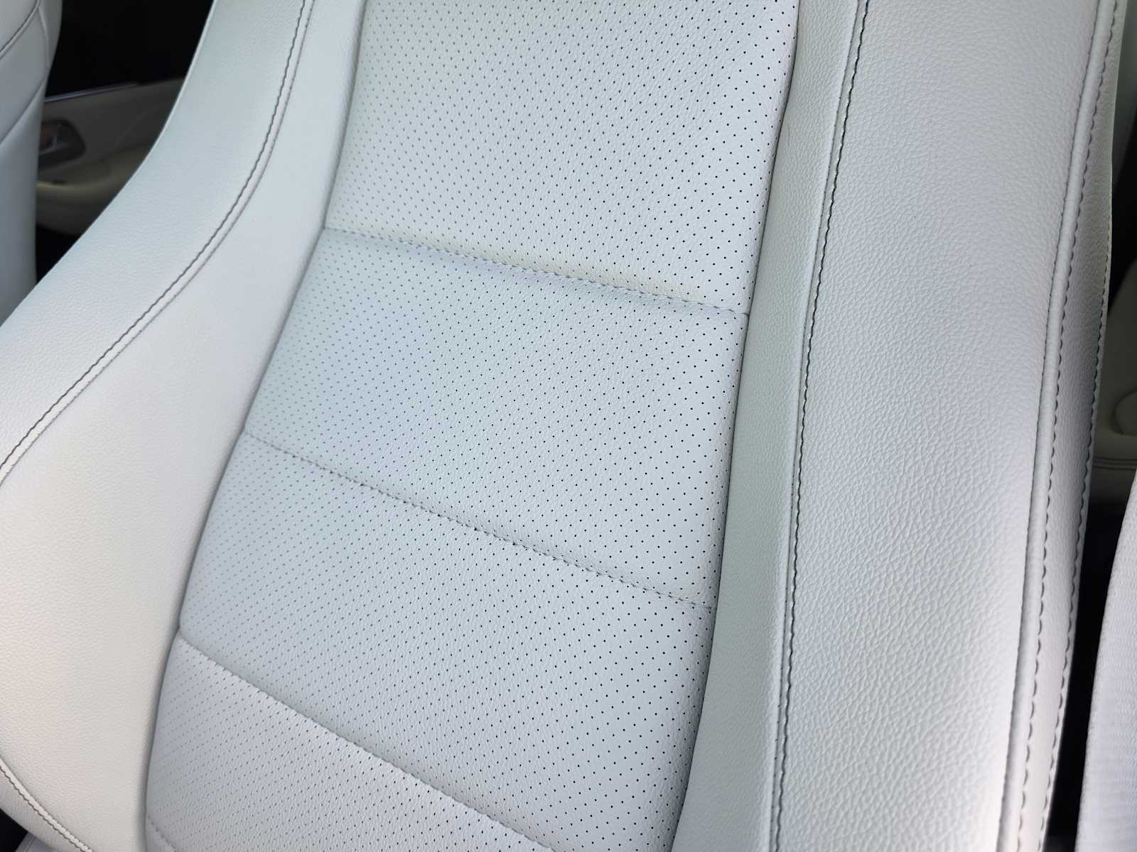 Thumbnail: 2025 Mercedes-Benz GLS - 14