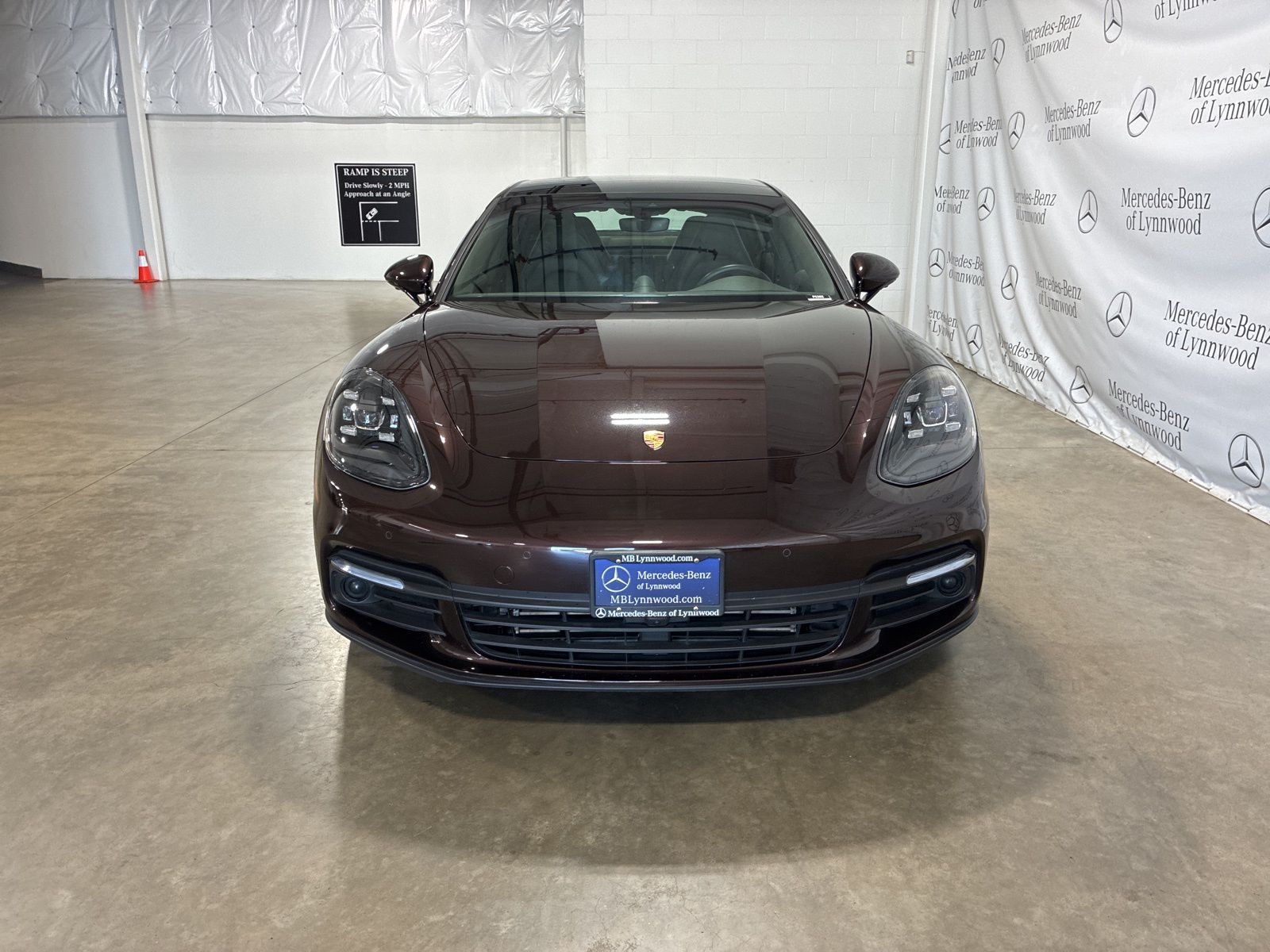 2020 Porsche Panamera 4 photo 2