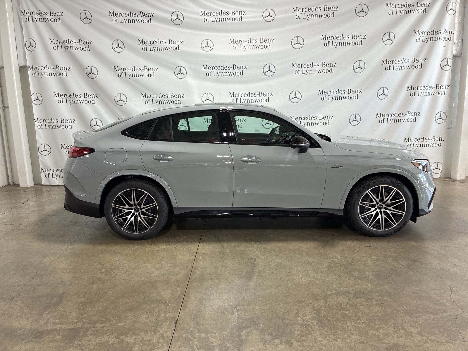 2026 Mercedes Benz GLC 43 AMG photo 2