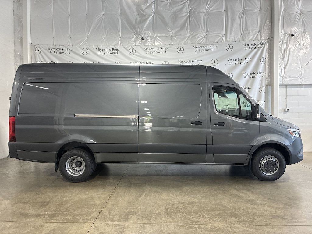 New 2025 Mercedes-Benz Sprinter 4500 Cargo Van 170 in. WB Cargo Van