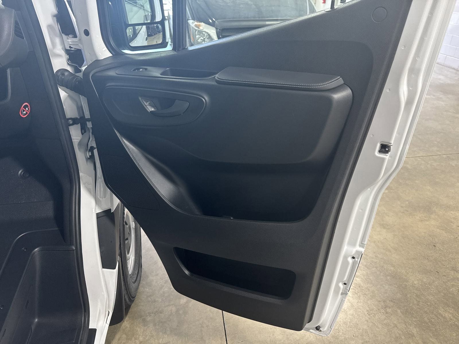 2025 Mercedes-Benz Sprinter Crew Van Base - Photo 16
