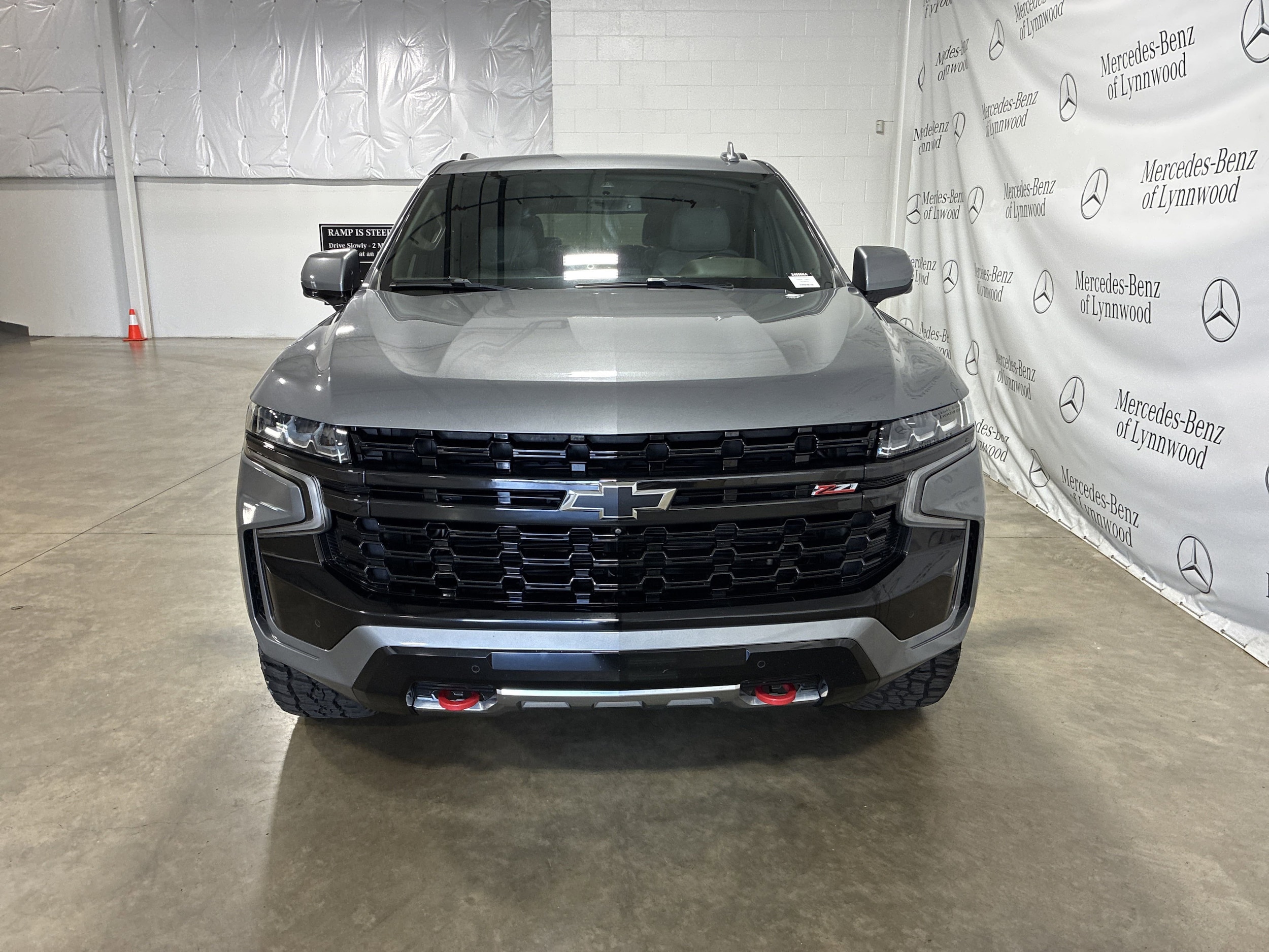 Used 2021 Chevrolet Tahoe Z71 with VIN 1GNSKPKD6MR336076 for sale in Lynnwood, WA