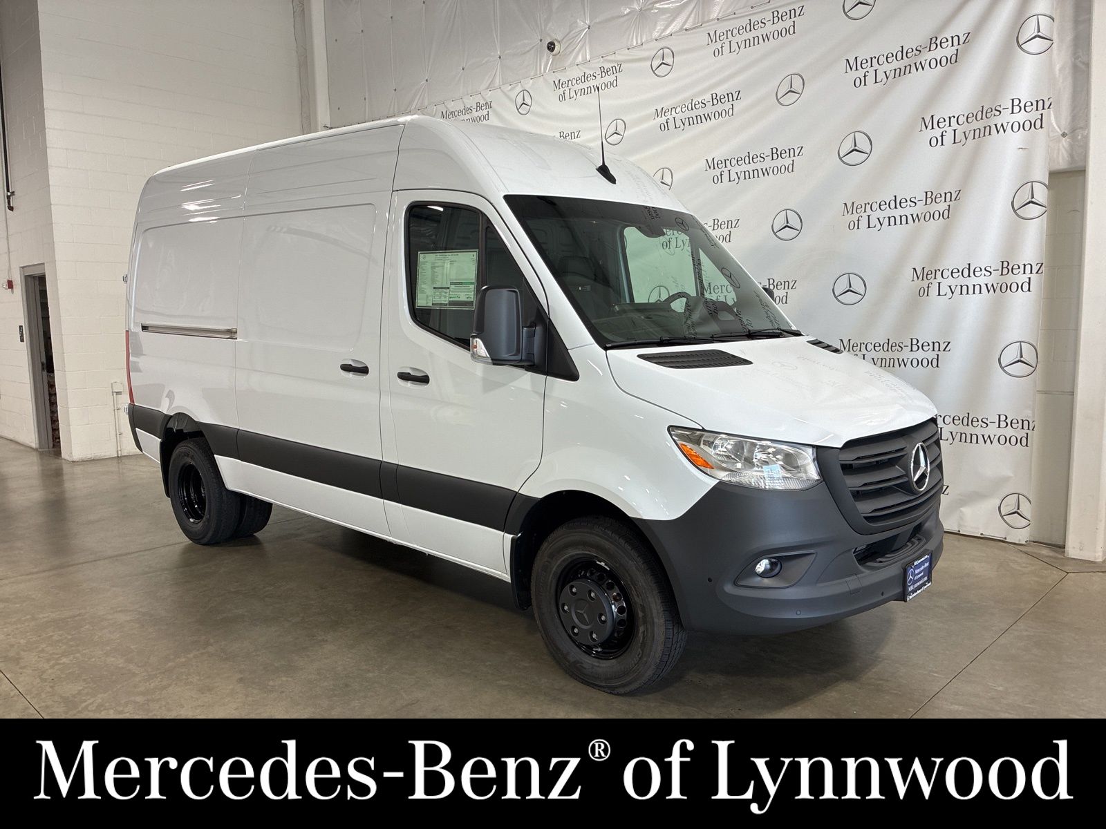 2025 Mercedes-Benz Sprinter Cargo Van Base's photo