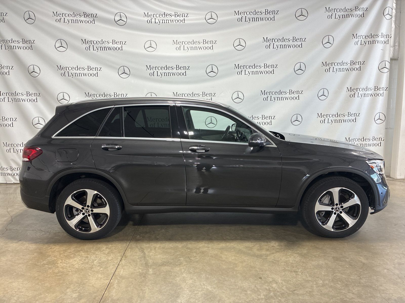 2021 Mercedes Benz GLC 300 4MATIC photo 3