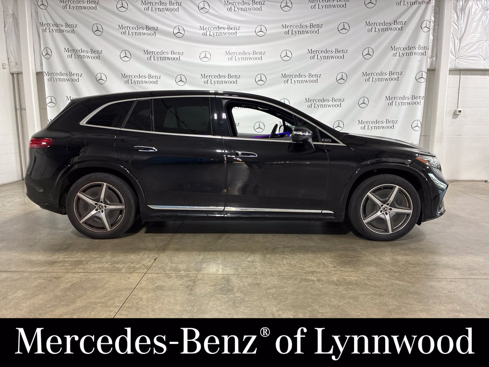 Certified 2023 Mercedes-Benz EQS SUV Base with VIN 4JGDM4EBXPA014575 for sale in Lynnwood, WA