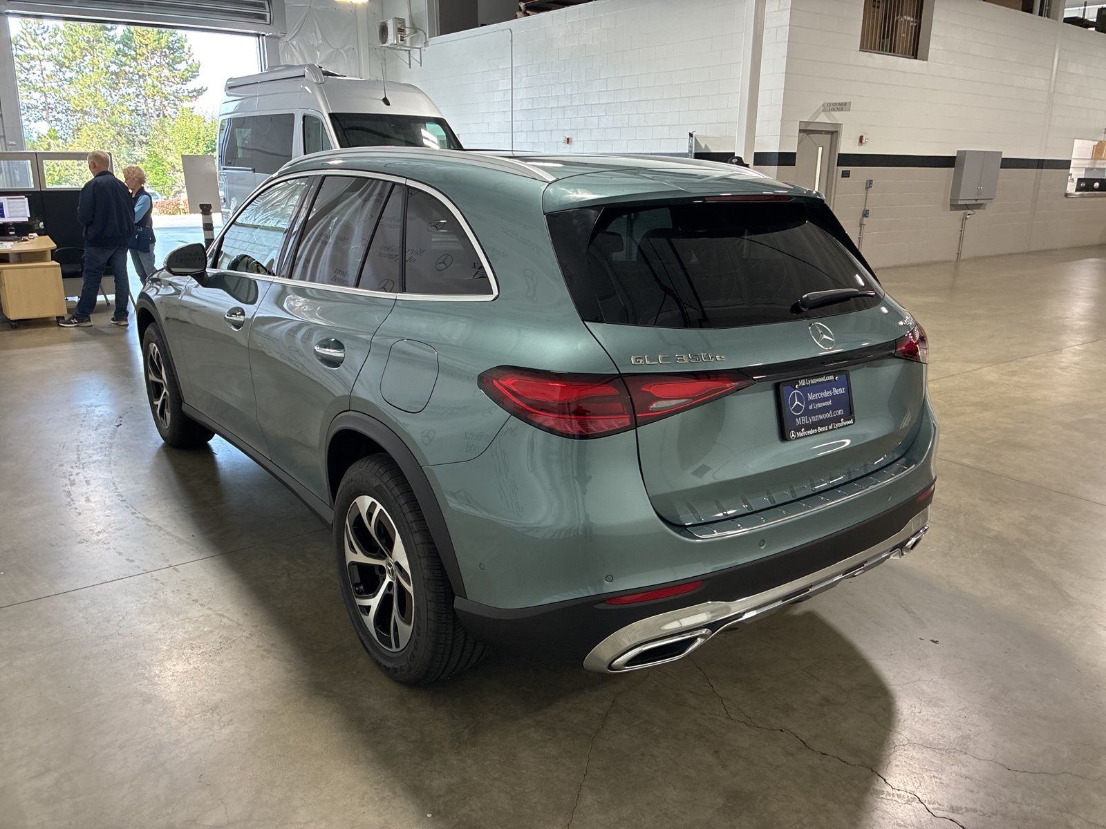 2026 Mercedes Benz GLC 350e 4MATIC photo 4