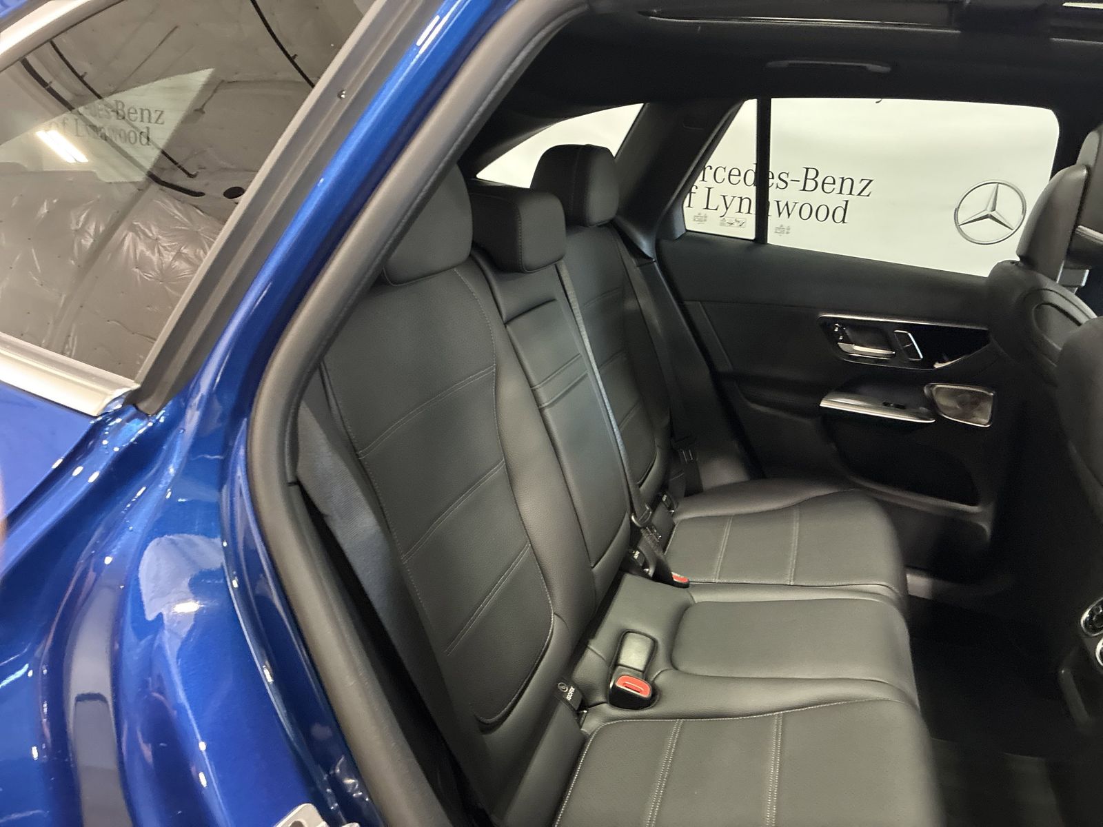 2025 Mercedes-Benz GLC Base - Photo 23