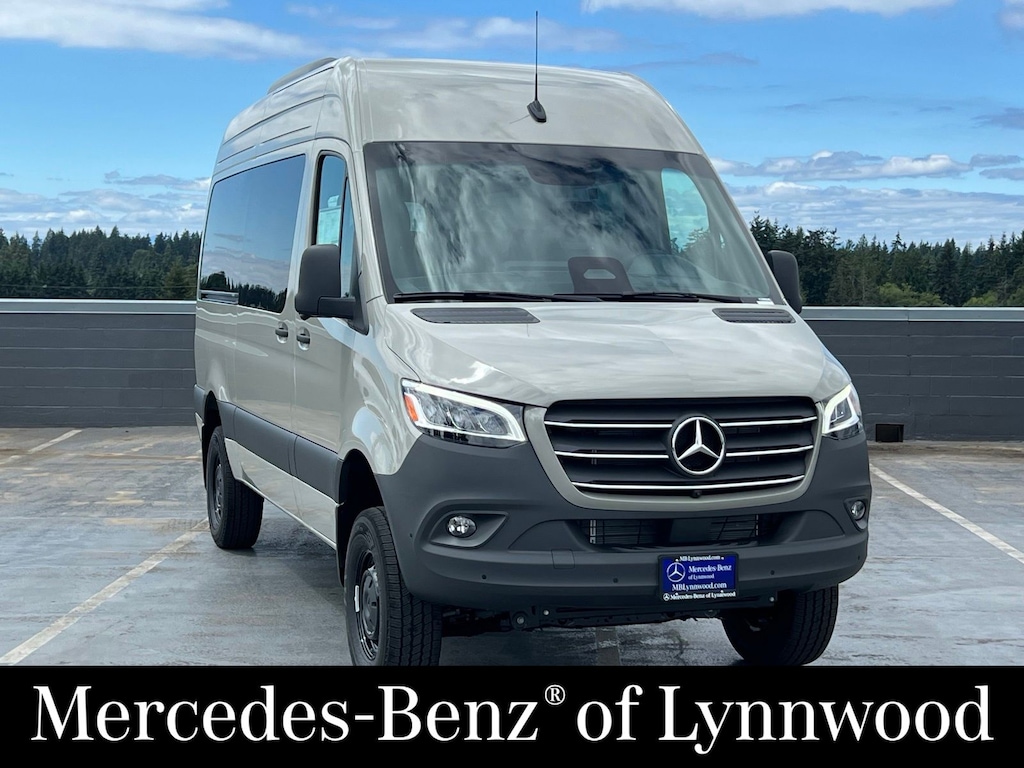 New 2026 Mercedes-Benz Sprinter 2500 Passenger 144 WB AWD Minivan/Van