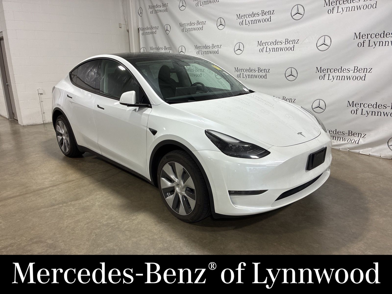 2023 Tesla Model Y Long Range's photo