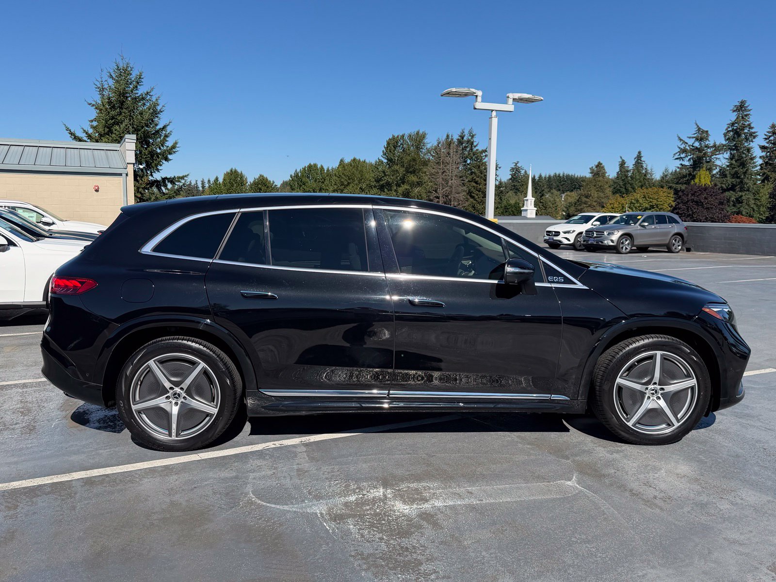 Certified 2023 Mercedes-Benz EQS SUV Base with VIN 4JGDM4EB4PA010098 for sale in Lynnwood, WA