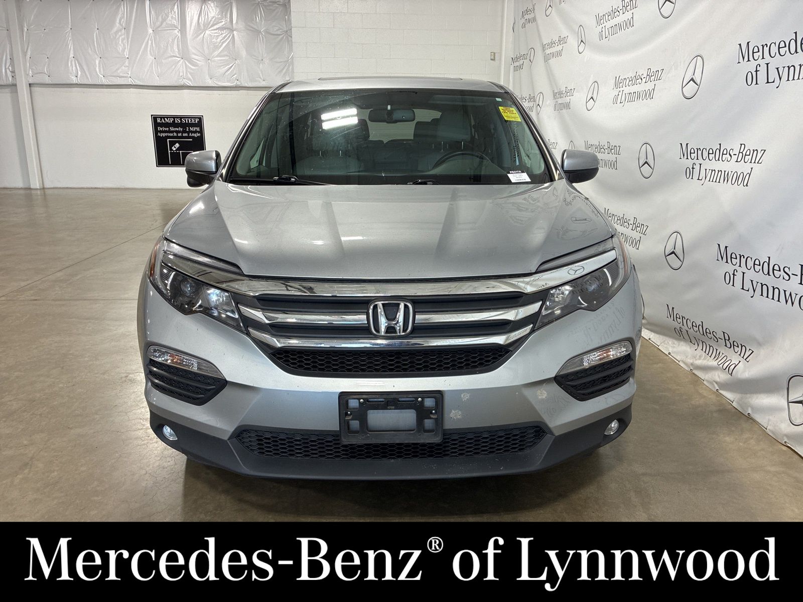 2018 Honda Pilot EX-L photo 2