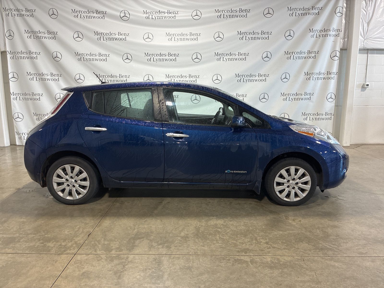 Used 2017 Nissan LEAF S with VIN 1N4BZ0CP8HC311540 for sale in Lynnwood, WA