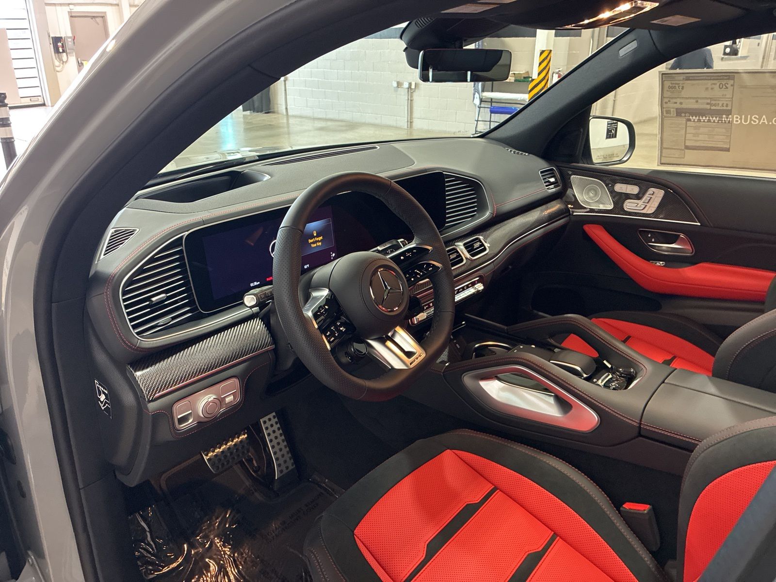 2026 Mercedes-Benz GLE AMG GLE 53 - Photo 9