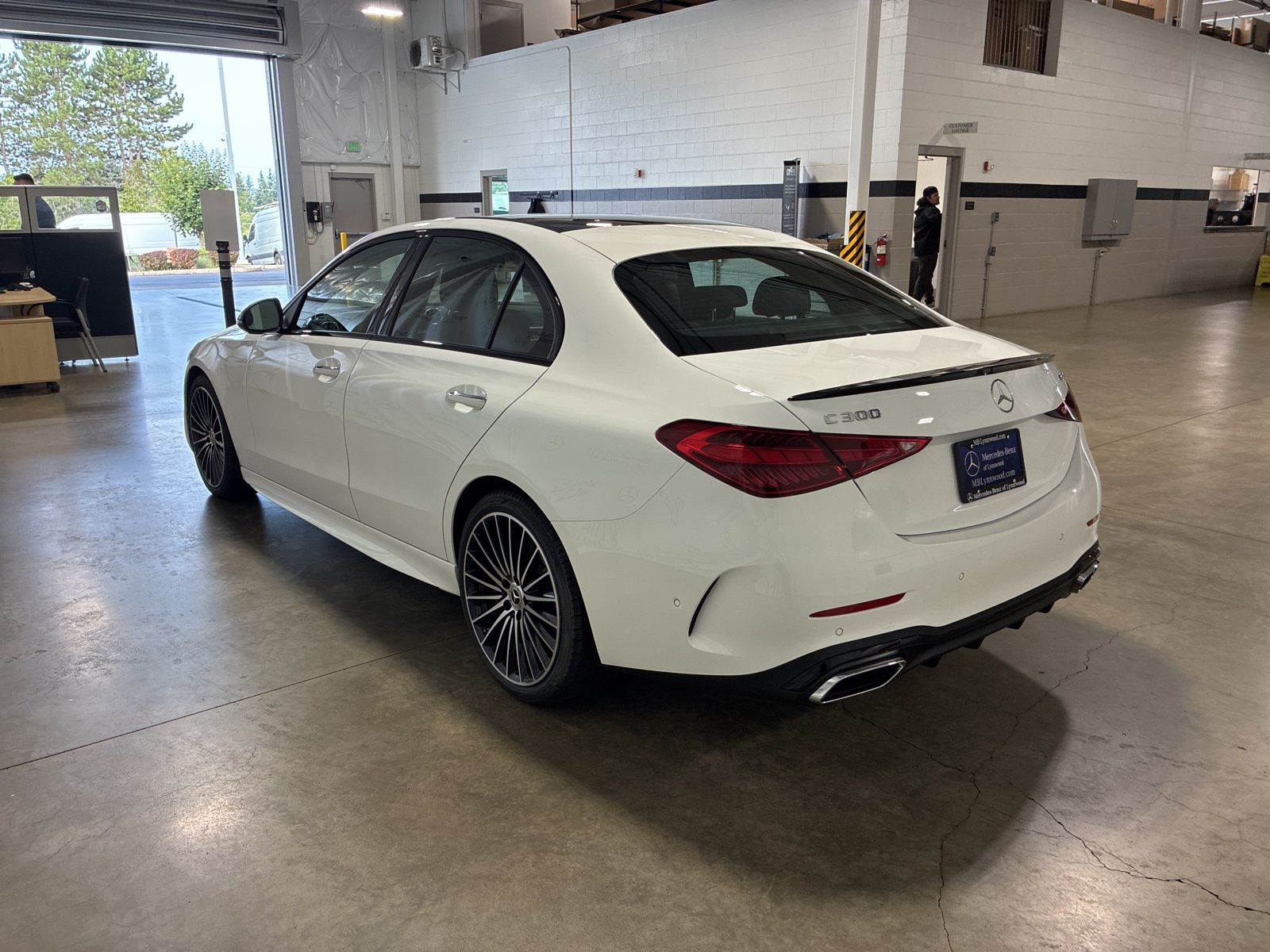 2025 Mercedes Benz C 300 Sedan photo 4
