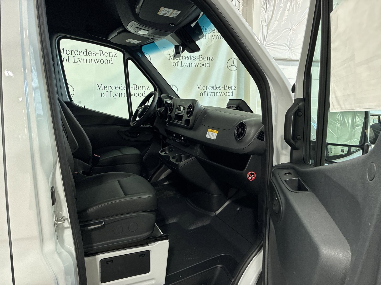 2025 Mercedes-Benz Sprinter Cargo Van Base - Photo 10
