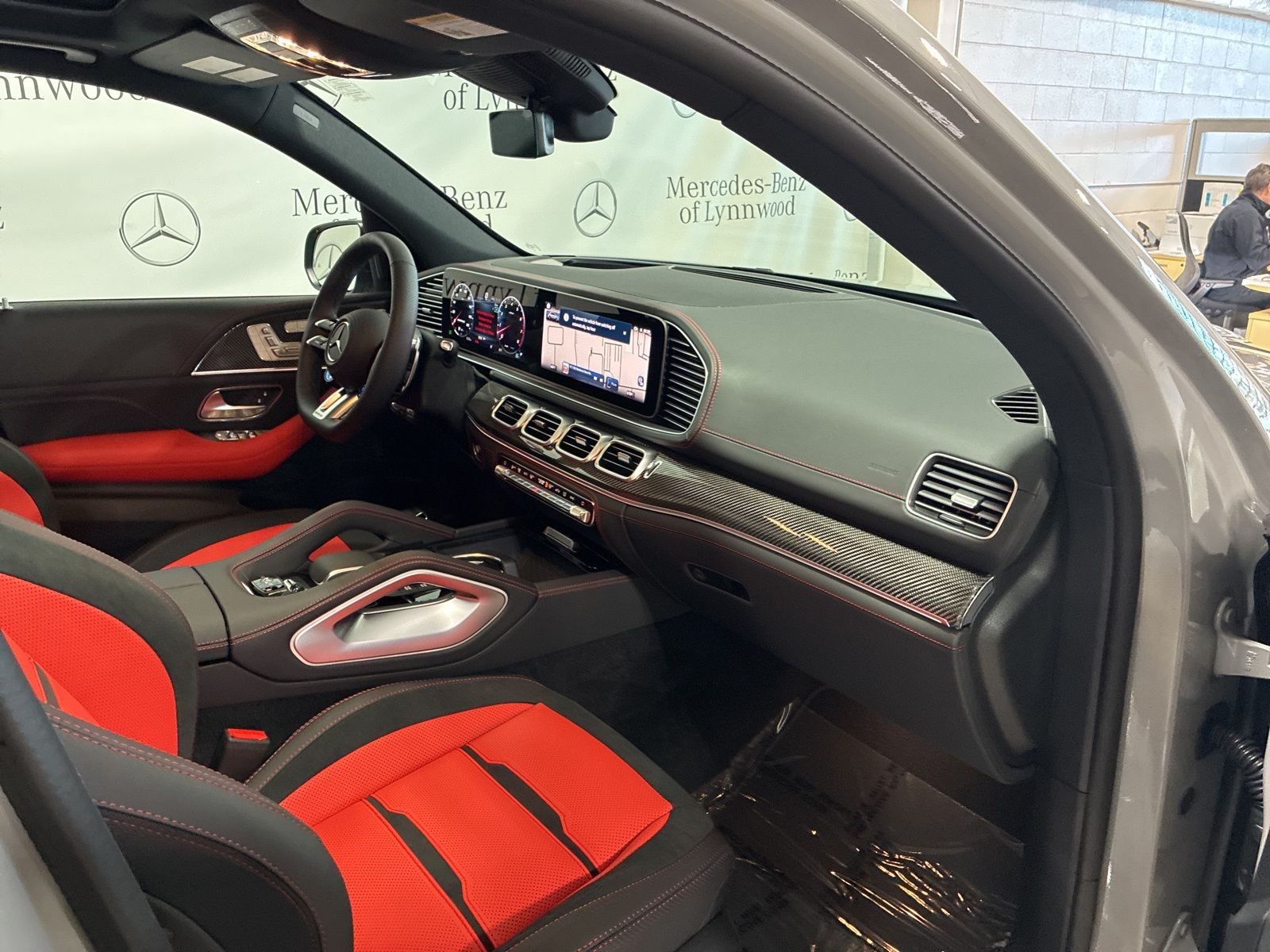 2026 Mercedes-Benz GLE AMG GLE 53 - Photo 17