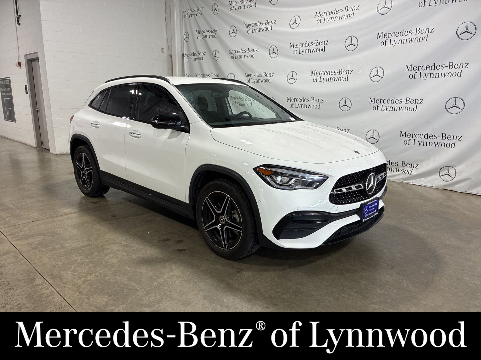 2023 Mercedes-Benz GLA Base