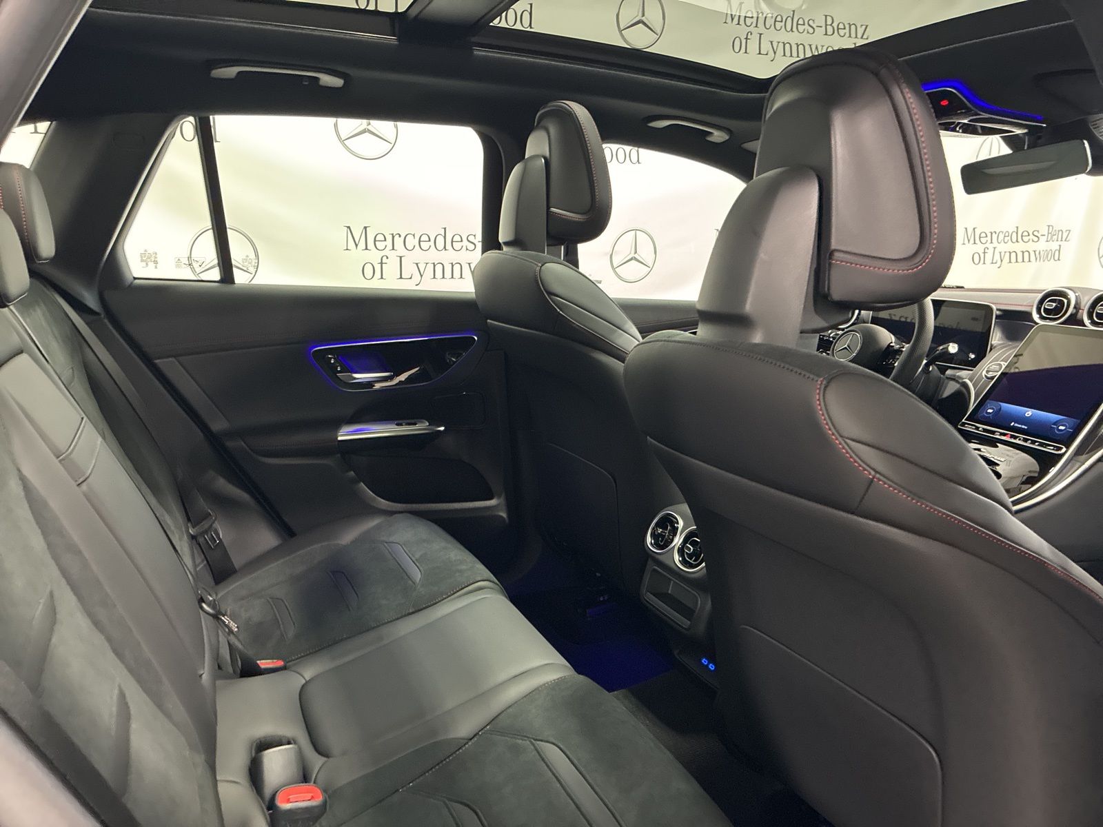 2026 Mercedes-Benz GLC AMG GLC43 - Photo 24
