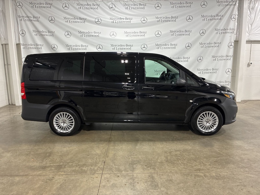 Used 2023 Mercedes-Benz Metris Minivan/Van