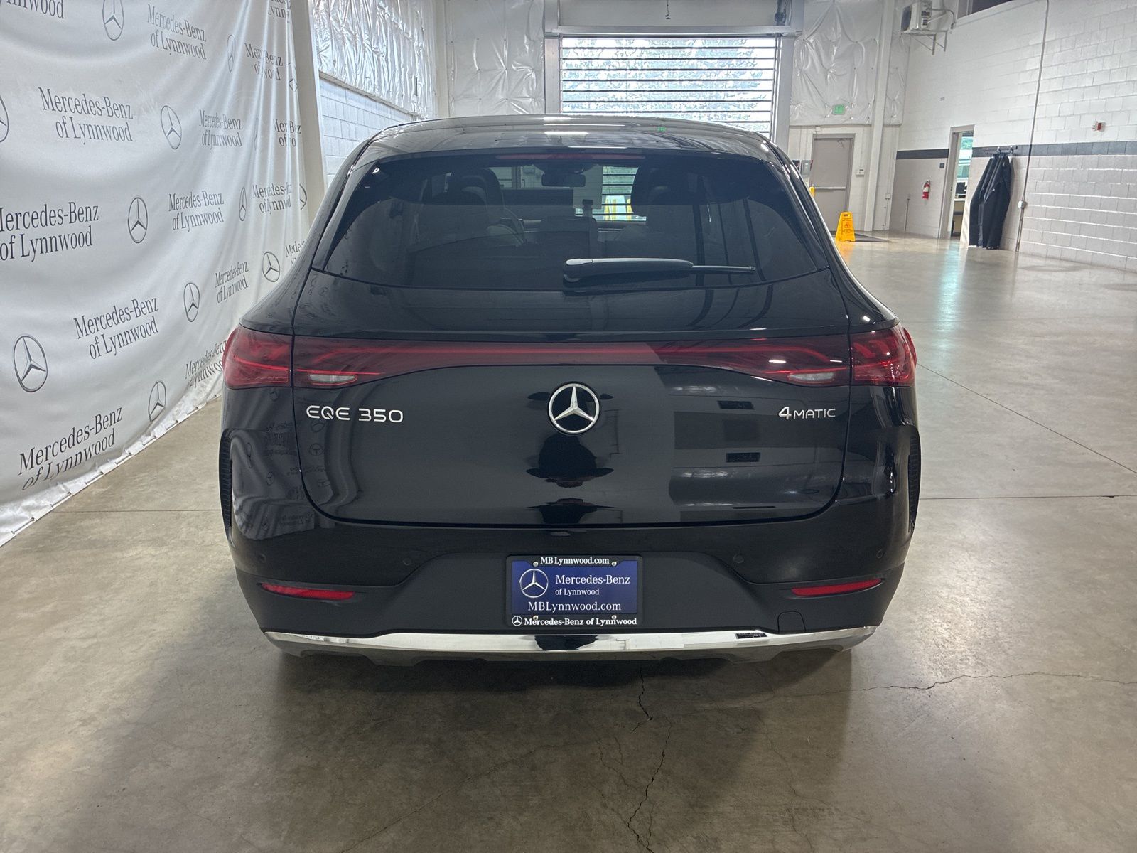 2024 Mercedes Benz EQE-Class SUV photo 4